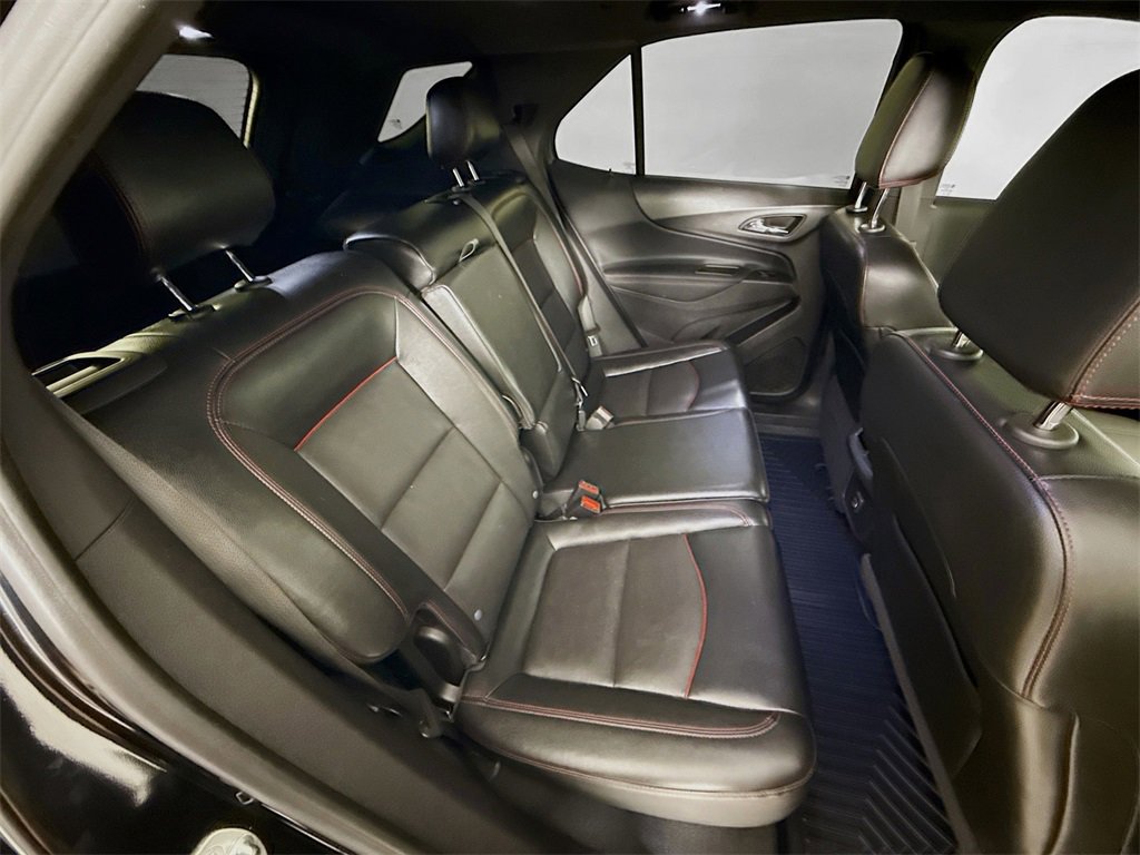 Used 2023 Chevrolet Equinox RS w/ RS Leather Package image 28