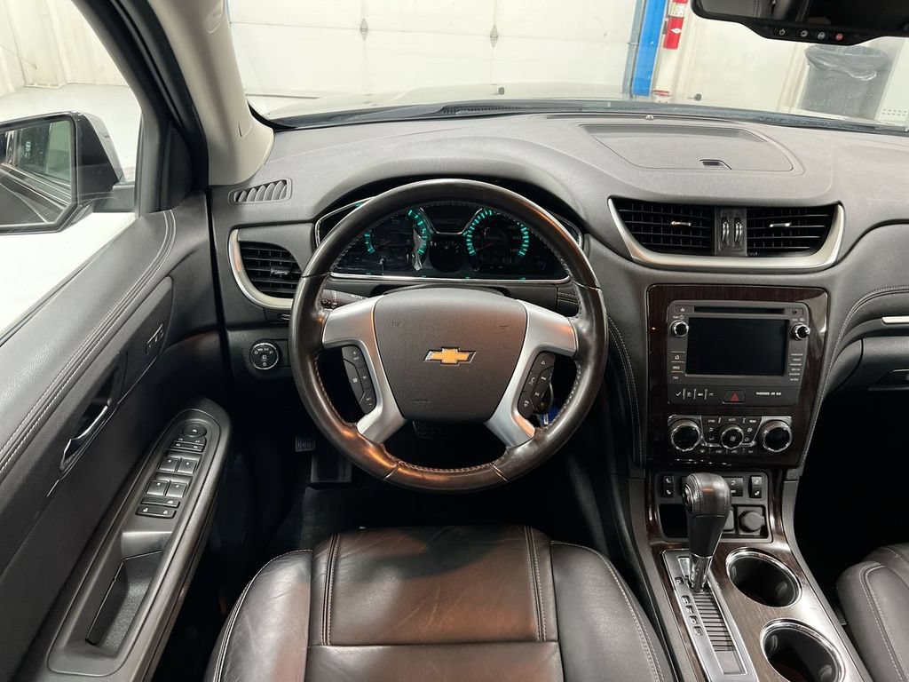 Used 2017 Chevrolet Traverse LT FWD image 11