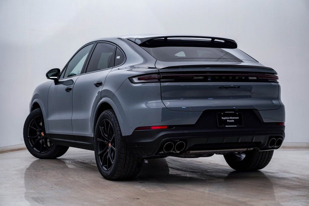 New 2026 Porsche Cayenne S image 3