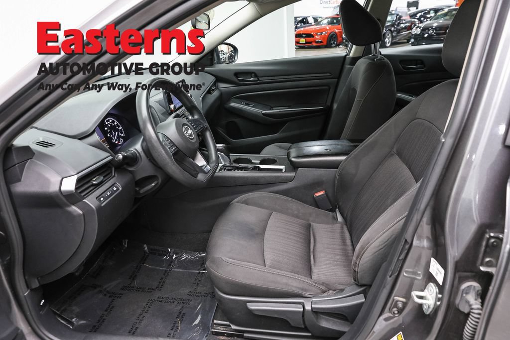 Used 2023 Nissan Altima 2.5 S FWD image 13