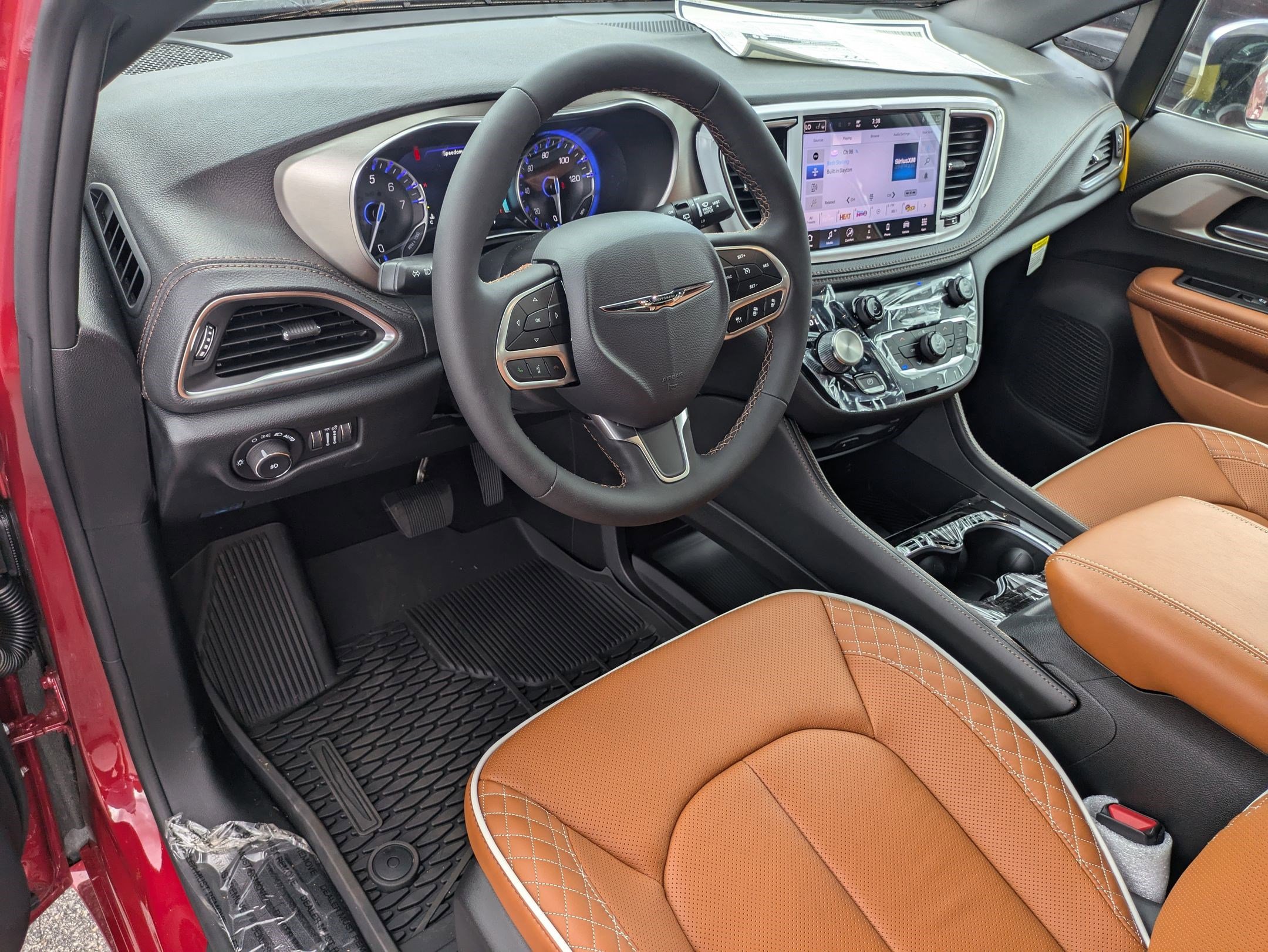 New 2026 Chrysler Pacifica Pinnacle image 9