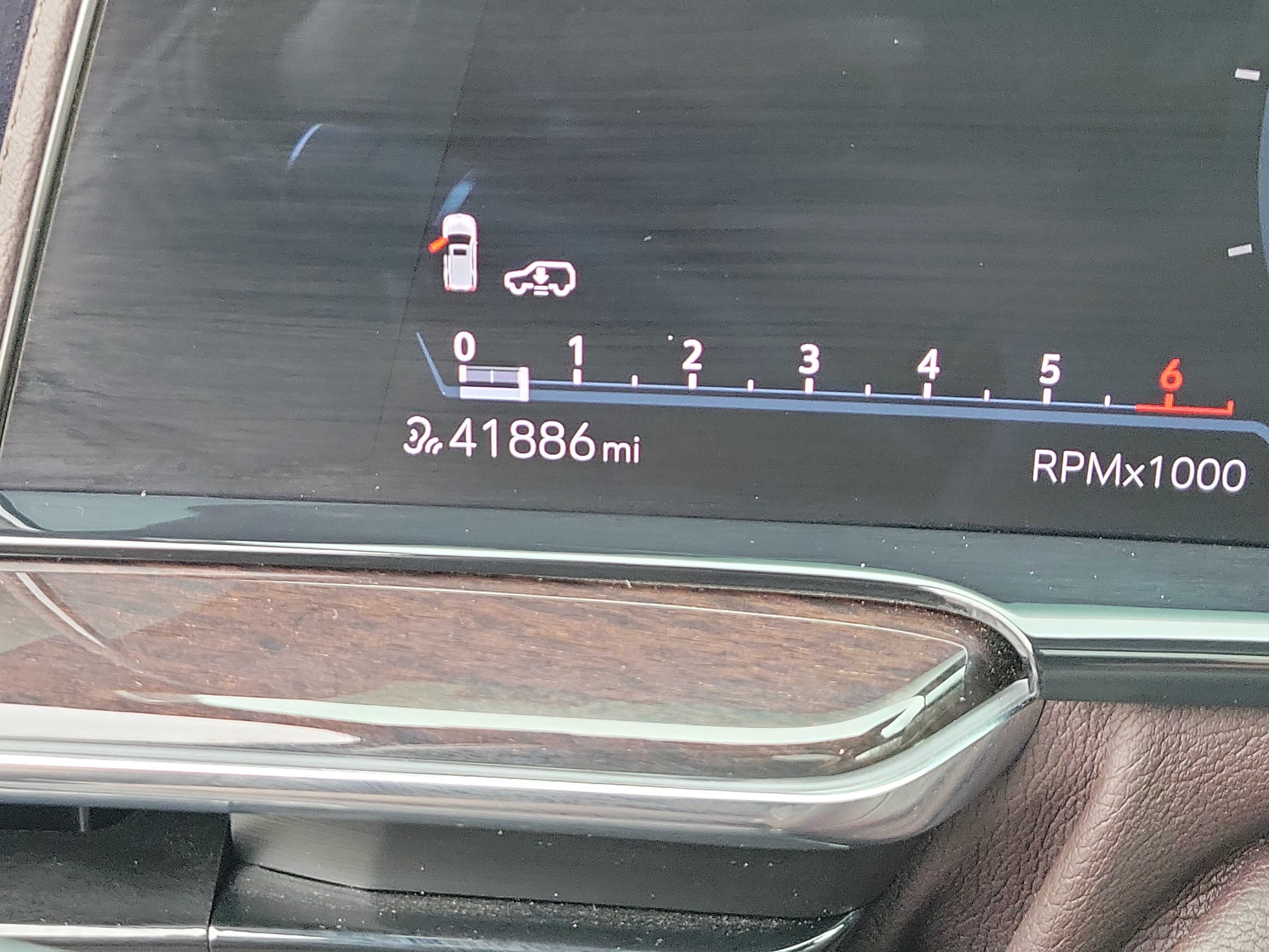 Certified 2024 Cadillac Escalade ESV Sport Platinum w/ LPO, ONYX Package AWD/4WD image 24