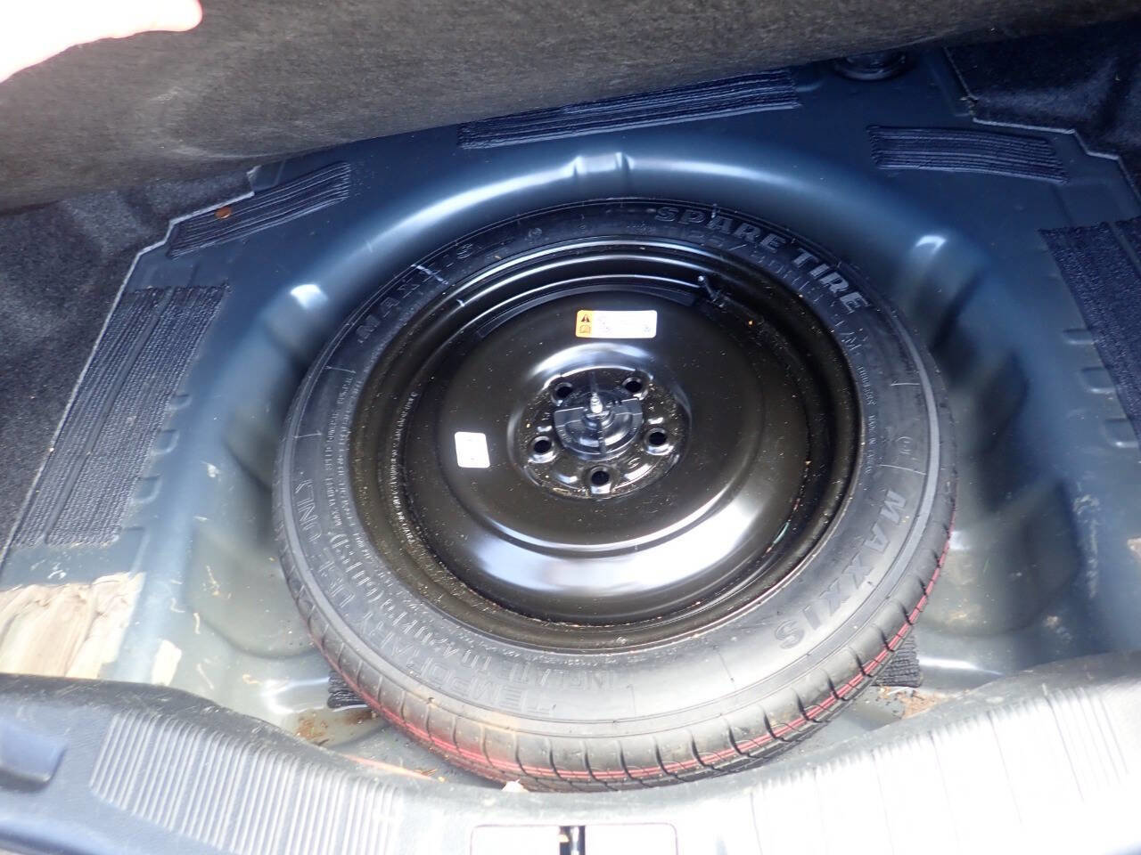 Used 2018 Ford Fusion SE w/ Fusion SE Technology Package image 21