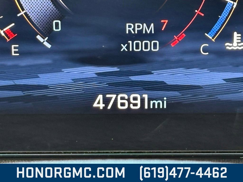 Used 2024 Chevrolet Traverse LT image 35