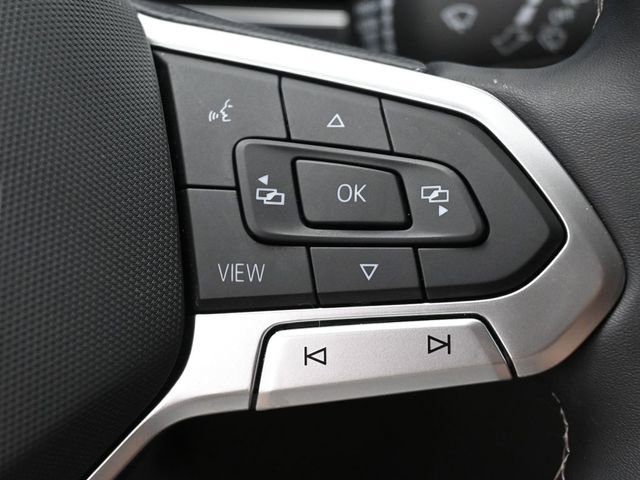 Used 2022 Volkswagen Tiguan SE image 18