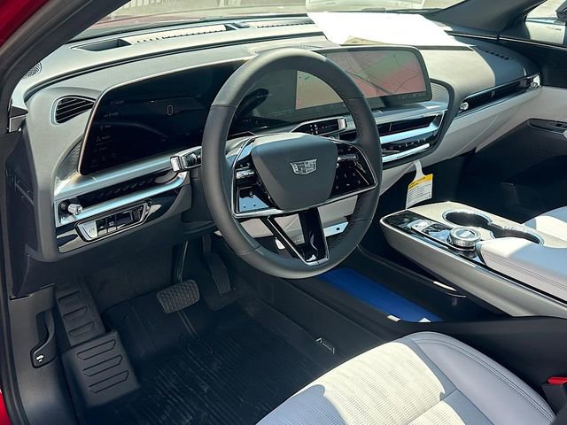New 2025 Cadillac Lyriq Luxury image 7