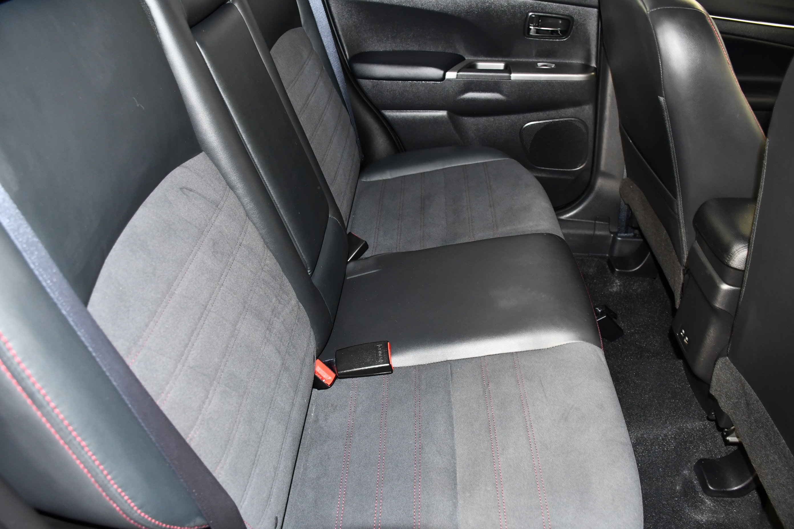 Used 2023 Mitsubishi Outlander Sport SE AWD/4WD image 44