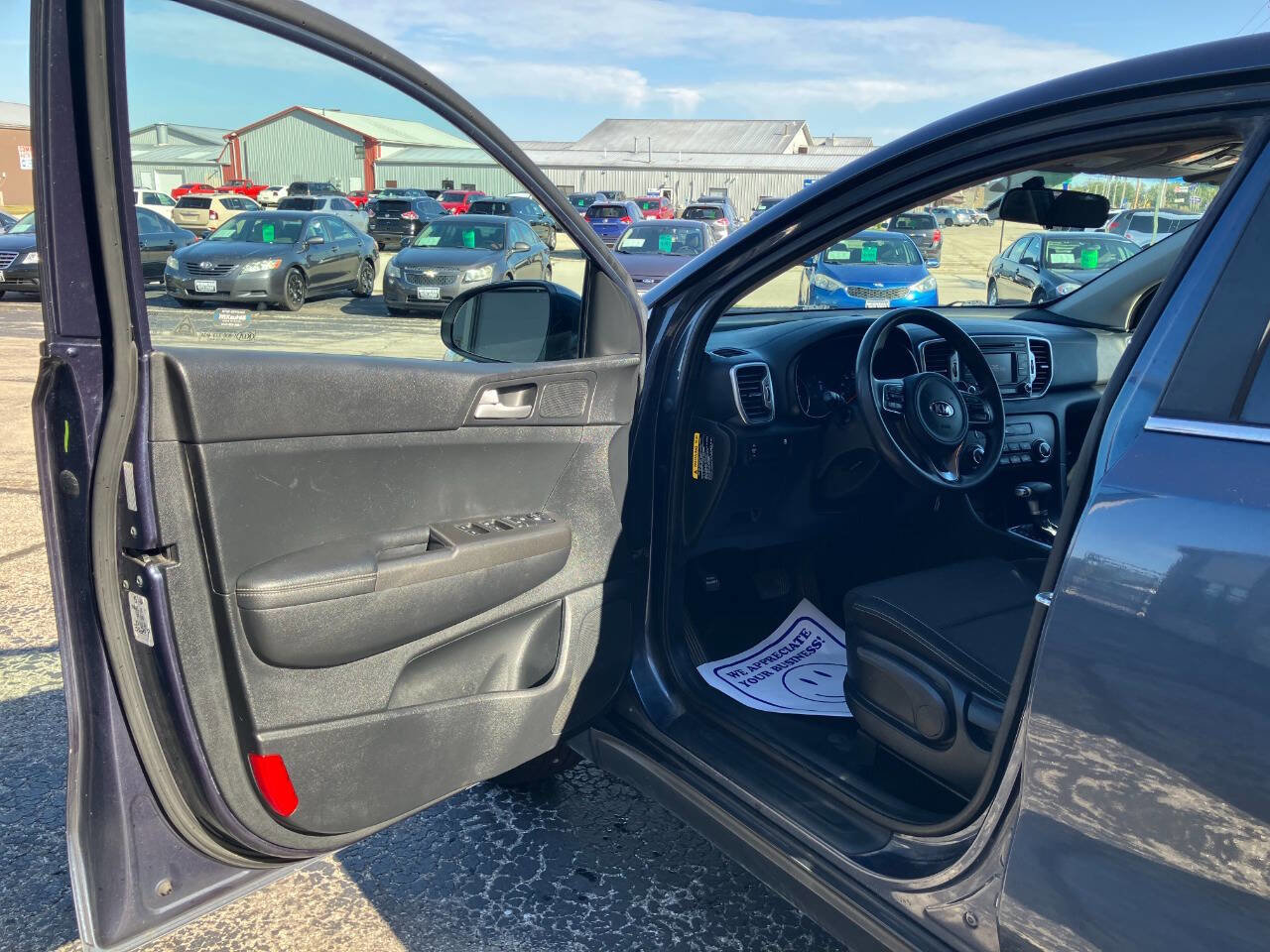 Used 2018 Kia Sportage LX image 9
