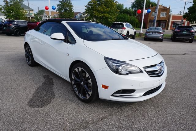 Used 2018 Buick Cascada Premium FWD video 2