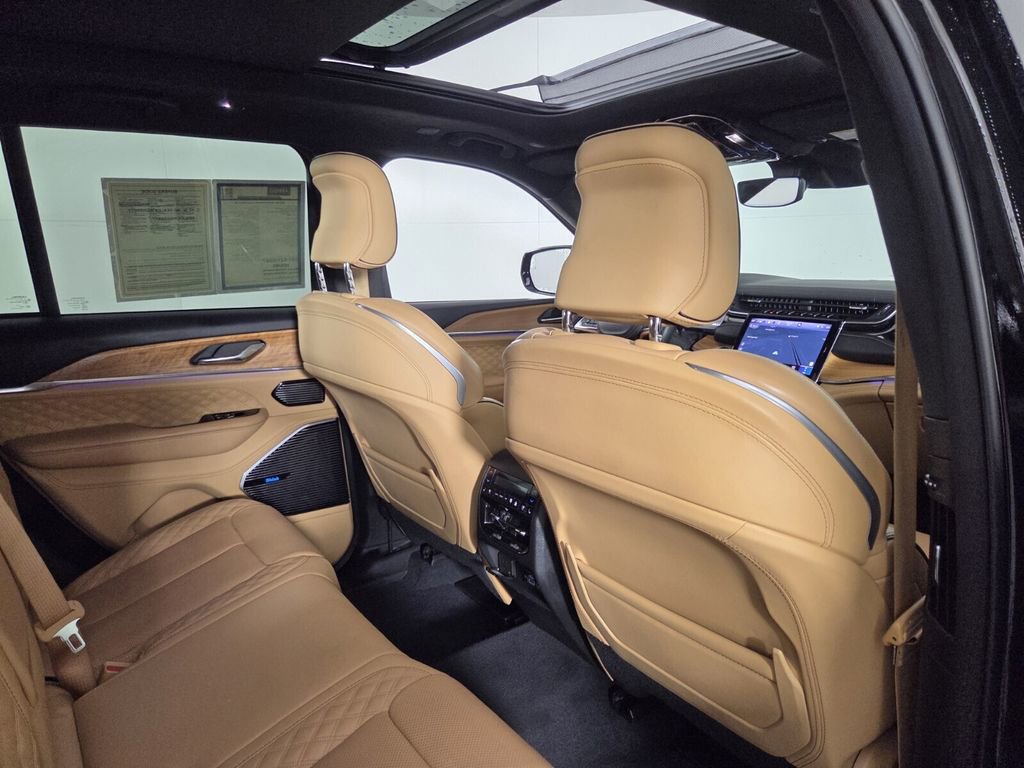 Certified 2024 Jeep Grand Cherokee Summit image 32