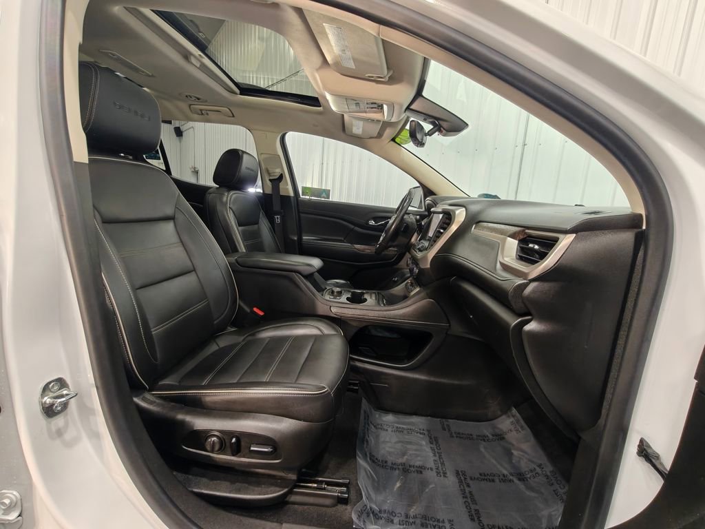 Used 2021 GMC Acadia Denali w/ Denali Ultimate Package image 27