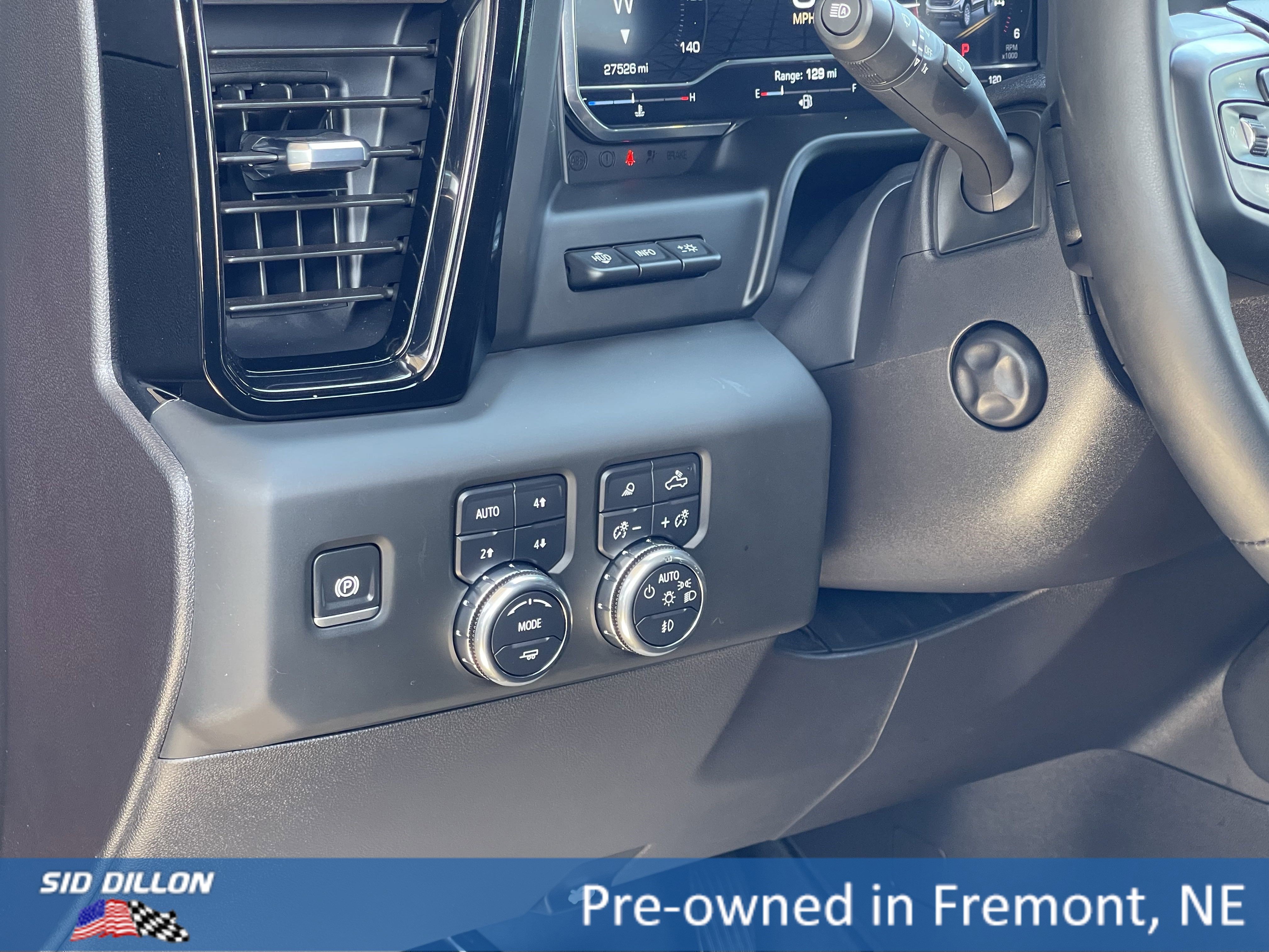 Used 2024 GMC Sierra 1500 AT4 w/ Technology Package image 5