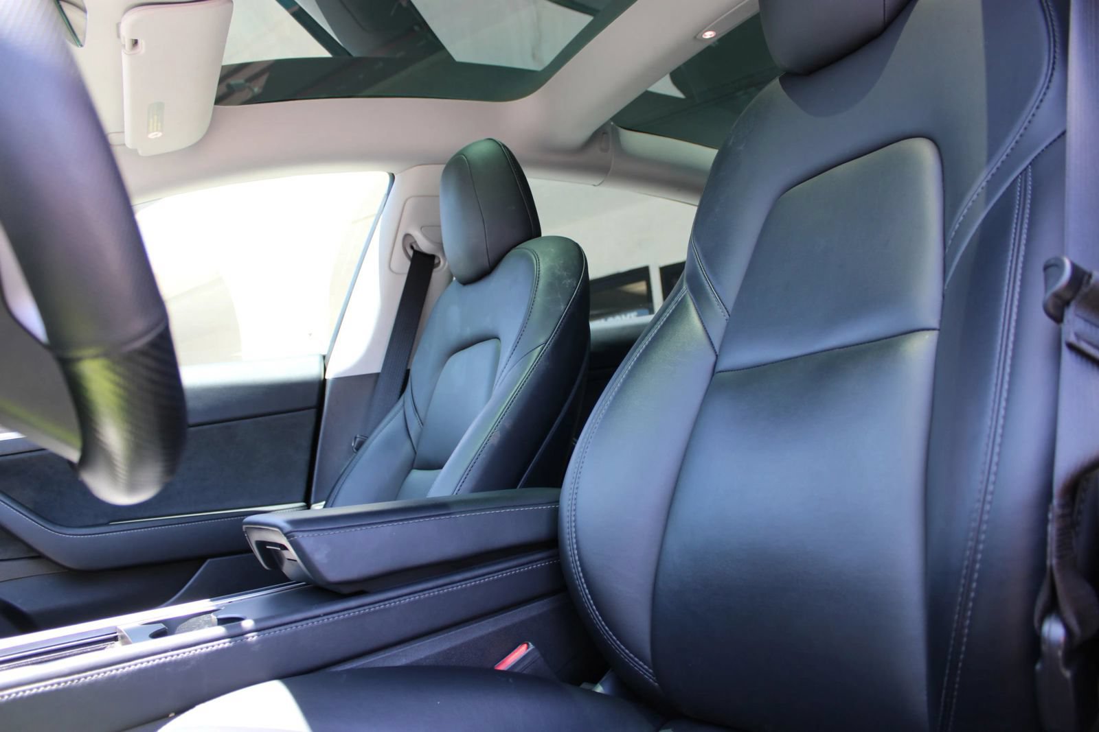 Used 2022 Tesla Model 3 Long Range AWD/4WD image 11