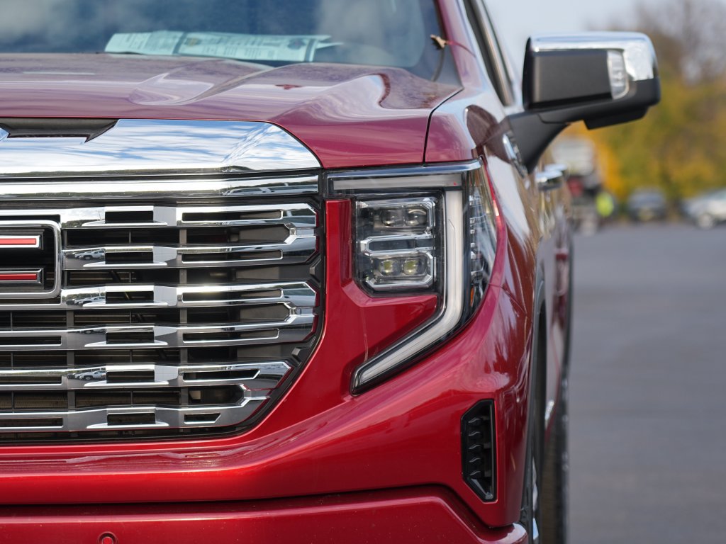 Certified 2024 GMC Sierra 1500 Denali AWD/4WD image 10