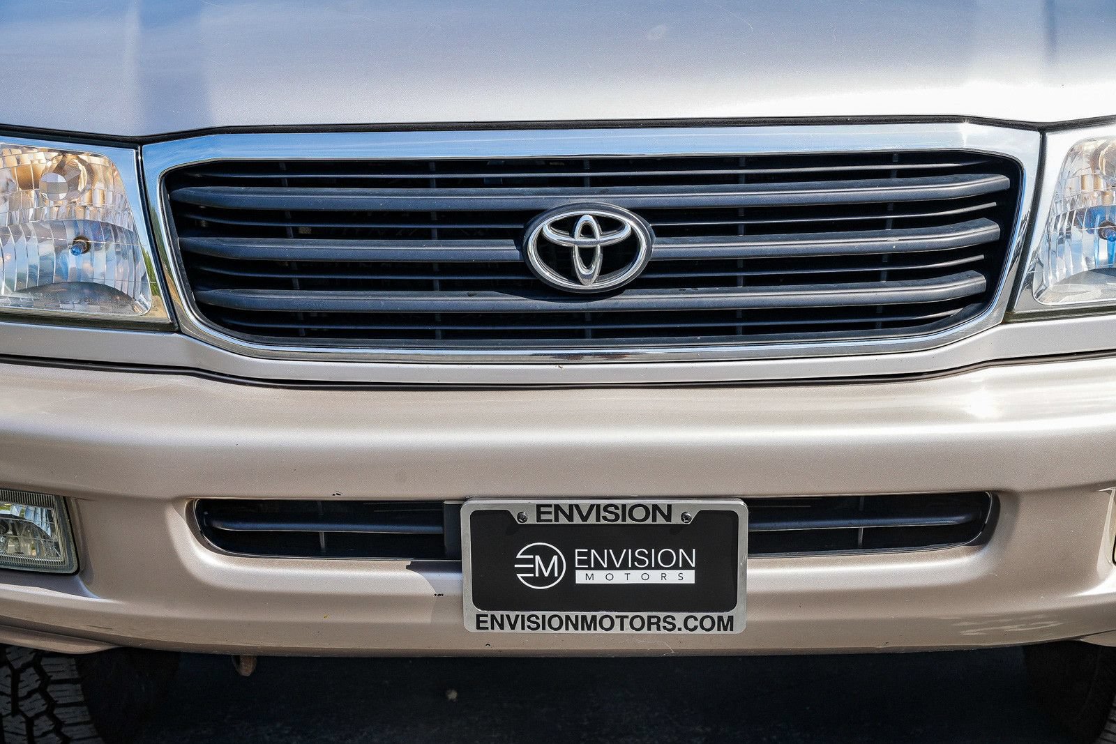 Used 2001 Toyota Land Cruiser AWD/4WD image 7