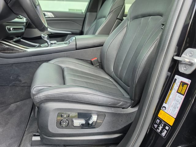 Used 2021 BMW X7 M50i AWD/4WD image 28