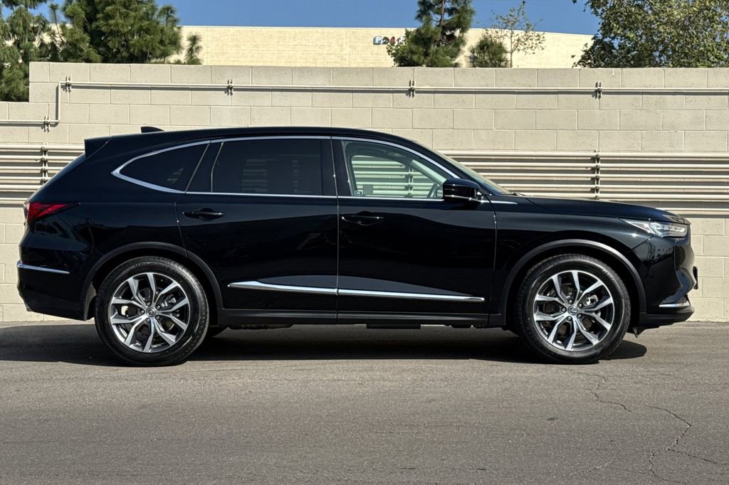Certified 2023 Acura MDX FWD w/ Technology Package image 6