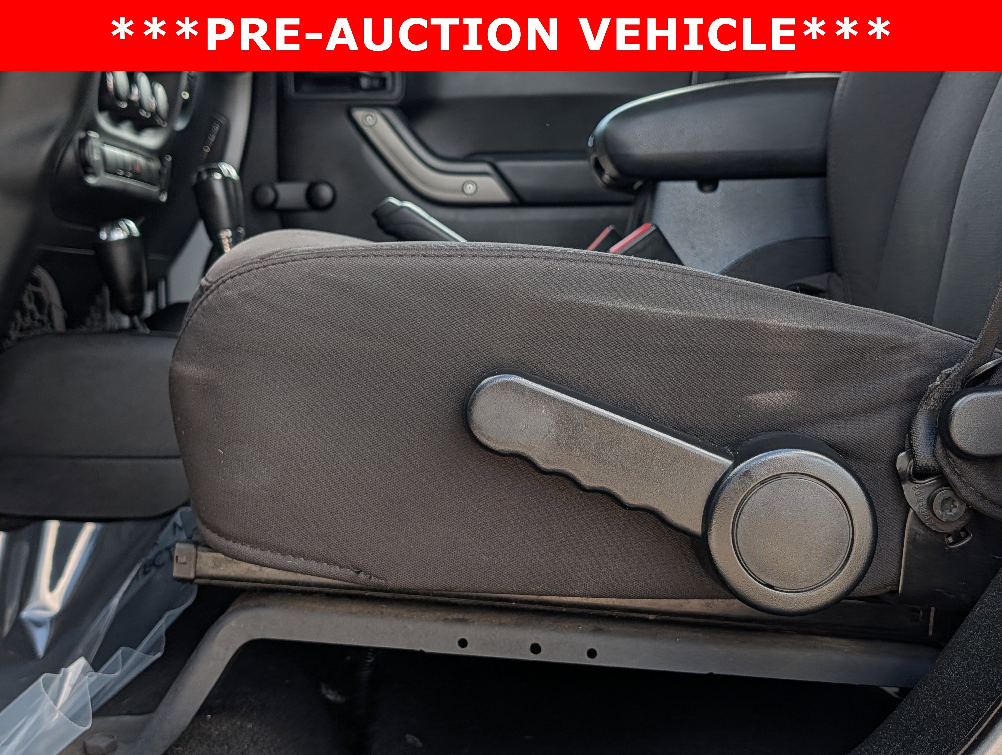 Used 2015 Jeep Wrangler Unlimited Sport w/ Connectivity Group image 22