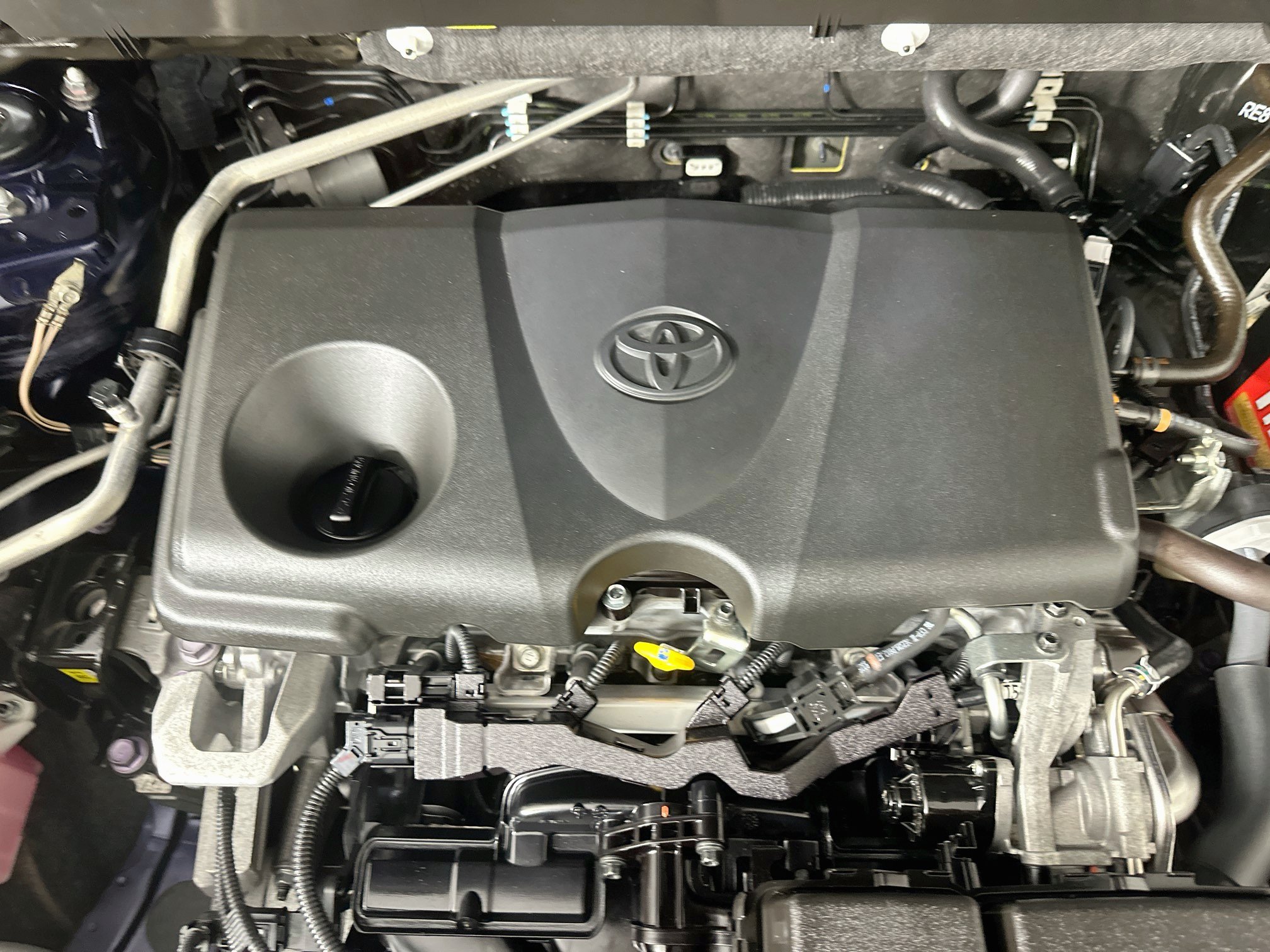 Used 2019 Toyota RAV4 XLE Premium FWD image 33
