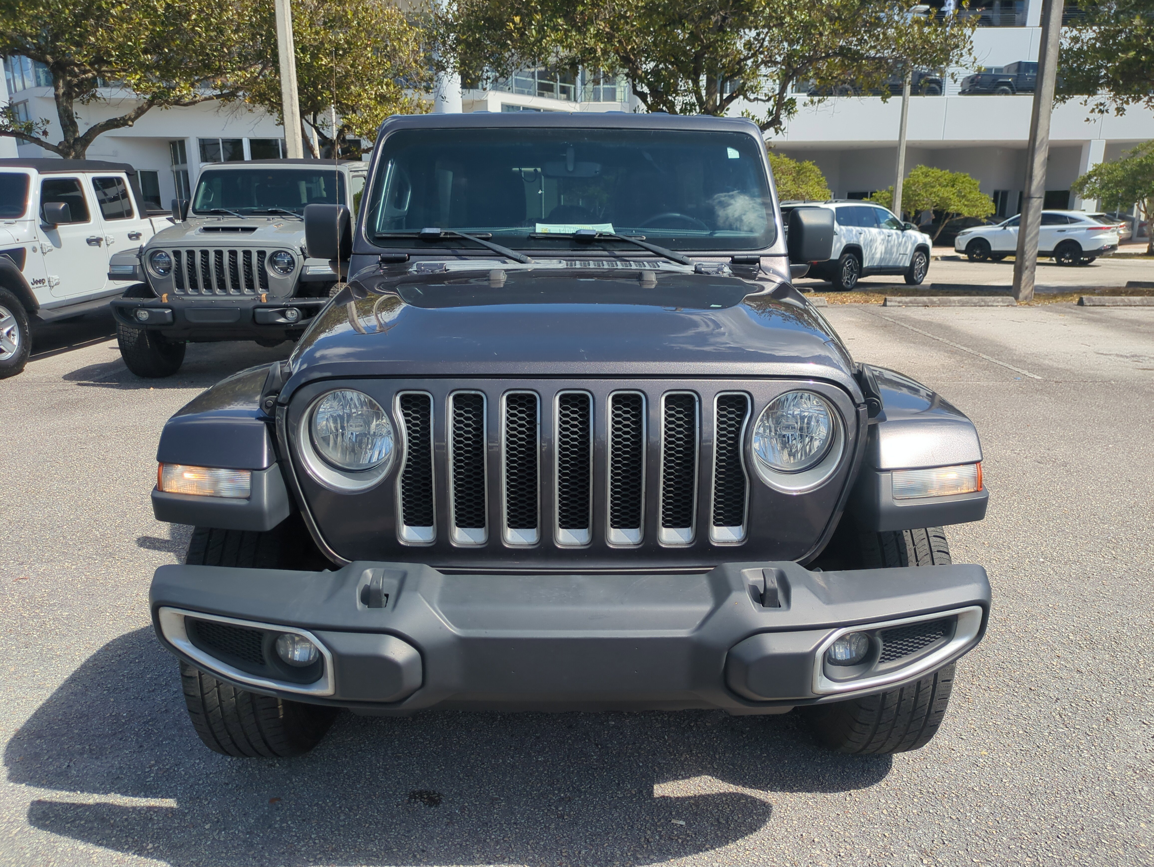 Used 2021 Jeep Wrangler Unlimited Sahara image 3