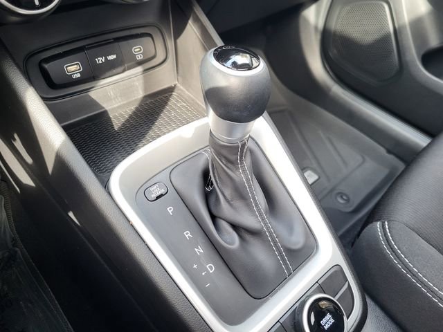 Certified 2024 Hyundai Venue SEL image 22