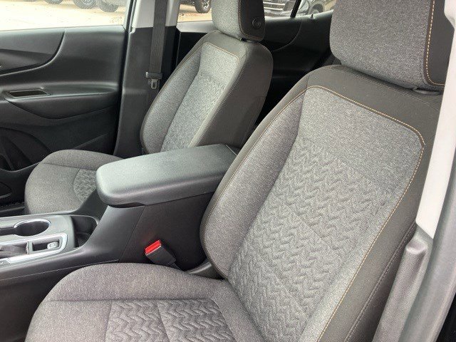 Used 2023 Chevrolet Equinox LT w/ Driver Convenience Package image 12