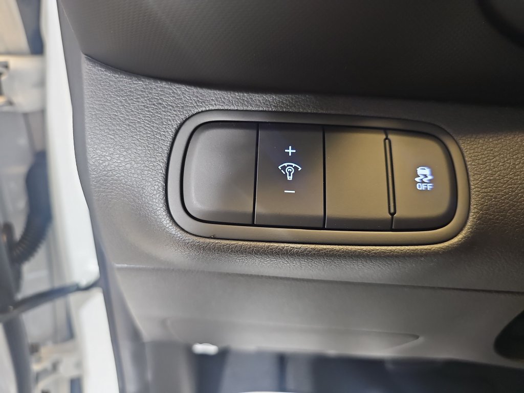 New 2026 Hyundai Venue SEL FWD image 24
