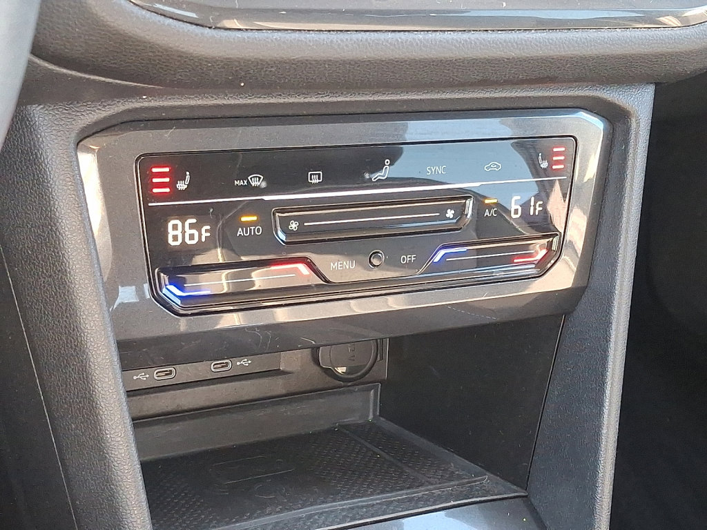 Used 2023 Volkswagen Tiguan SE image 30