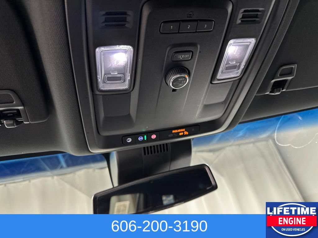 Used 2024 Chevrolet Tahoe LT AWD/4WD image 30