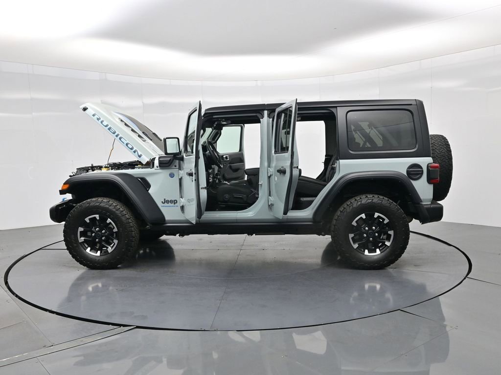 Used 2024 Jeep Wrangler Unlimited Rubicon 4xe w/ Technology Group image 43