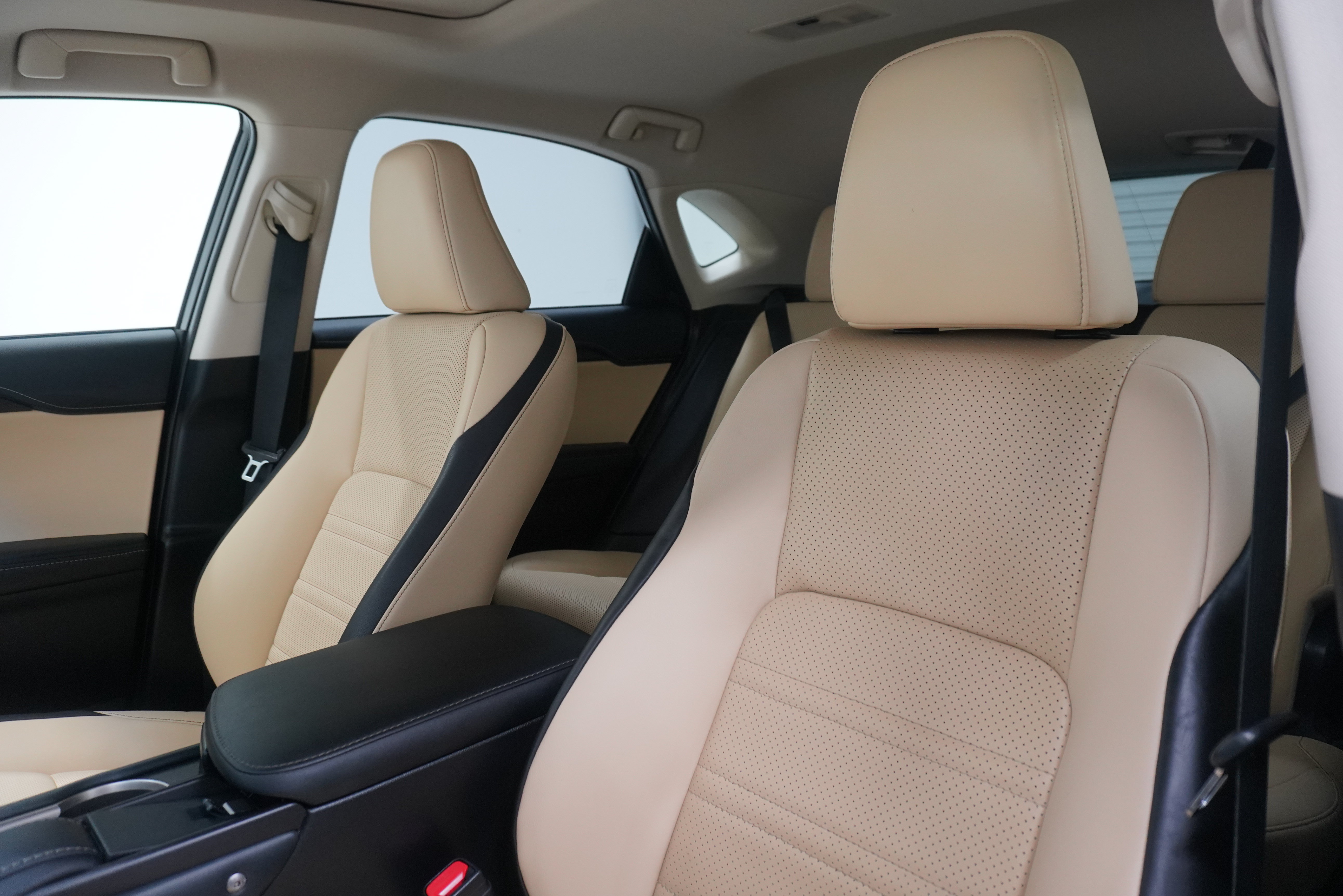 Used 2015 Lexus NX 200t FWD w/ Premium Package image 11