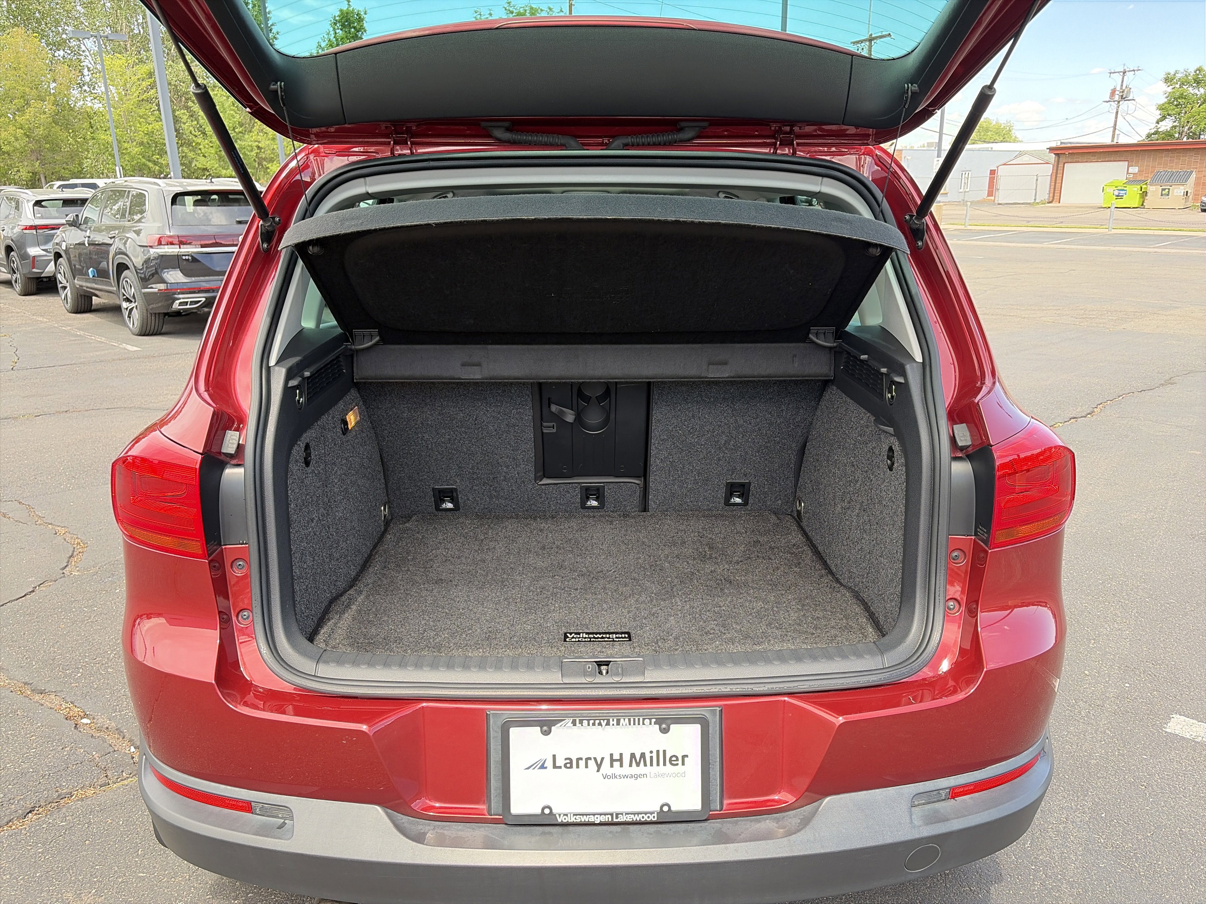 Used 2015 Volkswagen Tiguan S AWD/4WD image 26