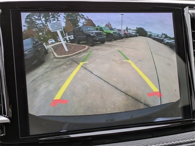 Certified 2024 Chrysler Pacifica Select image 25