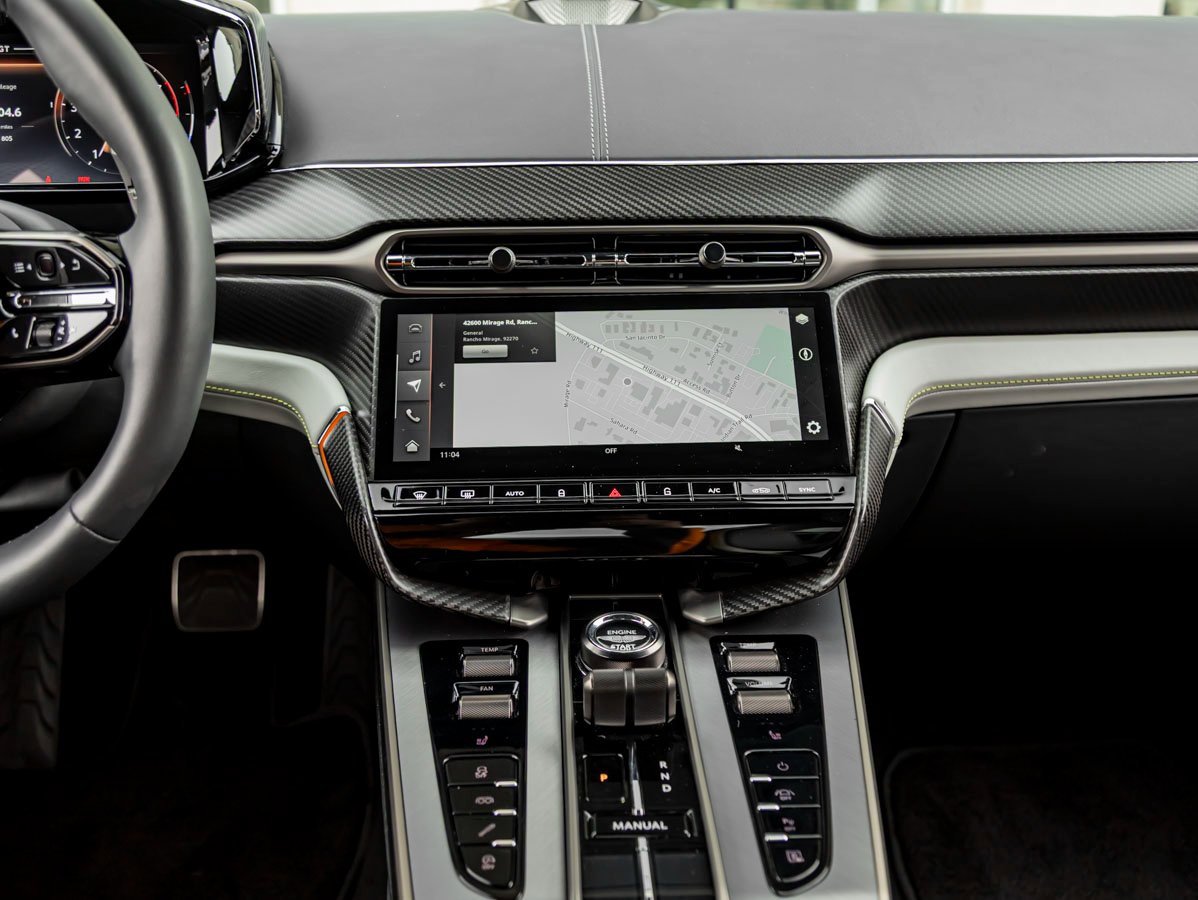 Used 2025 Aston Martin Vanquish image 10