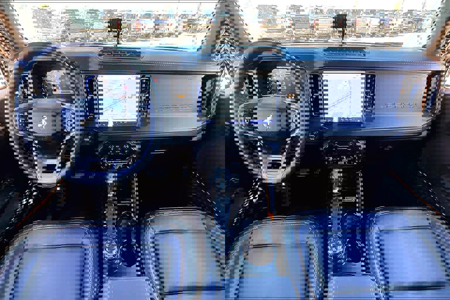 Used 2024 Ford Bronco Badlands image 15