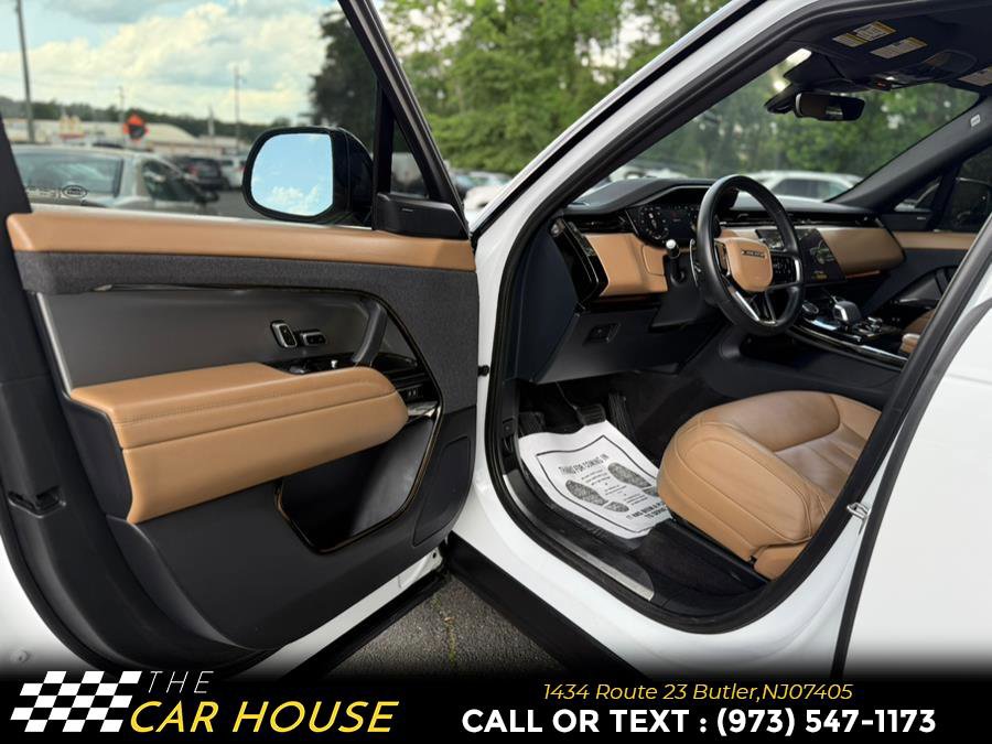 Used 2023 Land Rover Range Rover Sport SE image 15