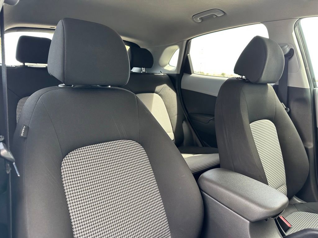 Used 2020 Hyundai Kona SEL image 28