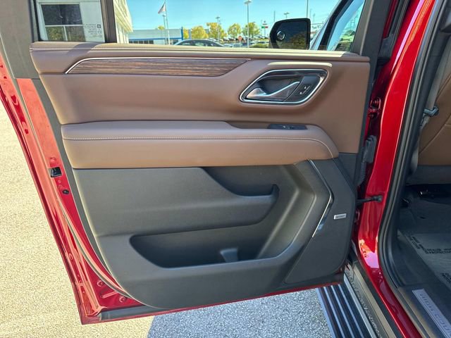 Certified 2024 Chevrolet Suburban High Country w/ Advanced Technology Package image 15