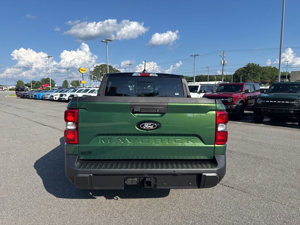 New 2025 Ford Maverick Lariat w/ Black Appearance Package image 4