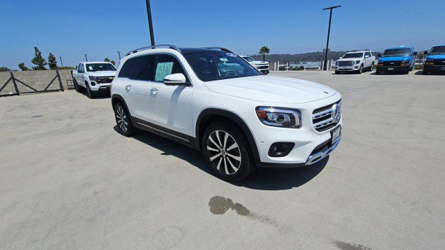 Used 2023 Mercedes-Benz GLB 250 image 2