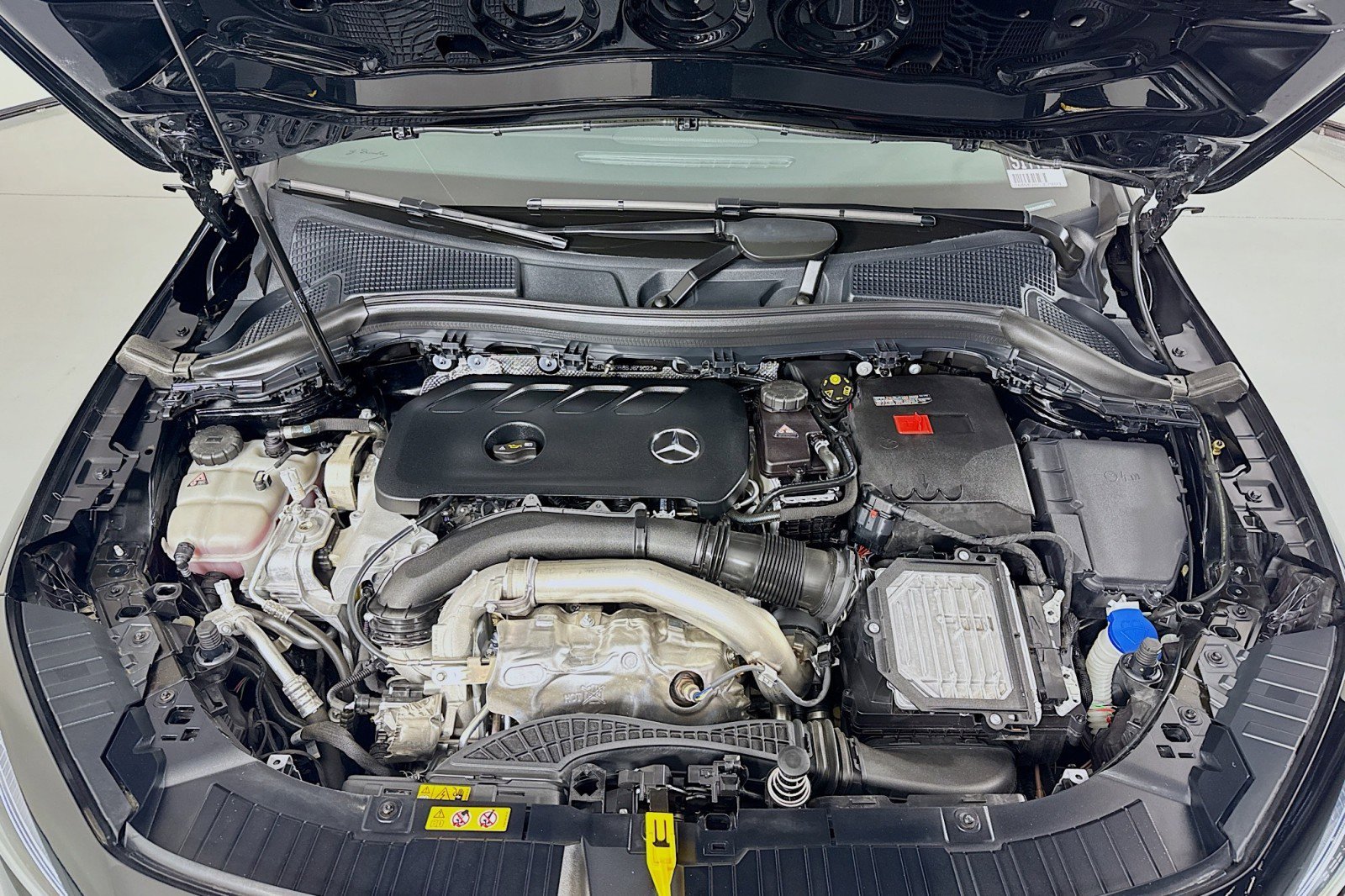 Certified 2025 Mercedes-Benz GLA 250 image 11