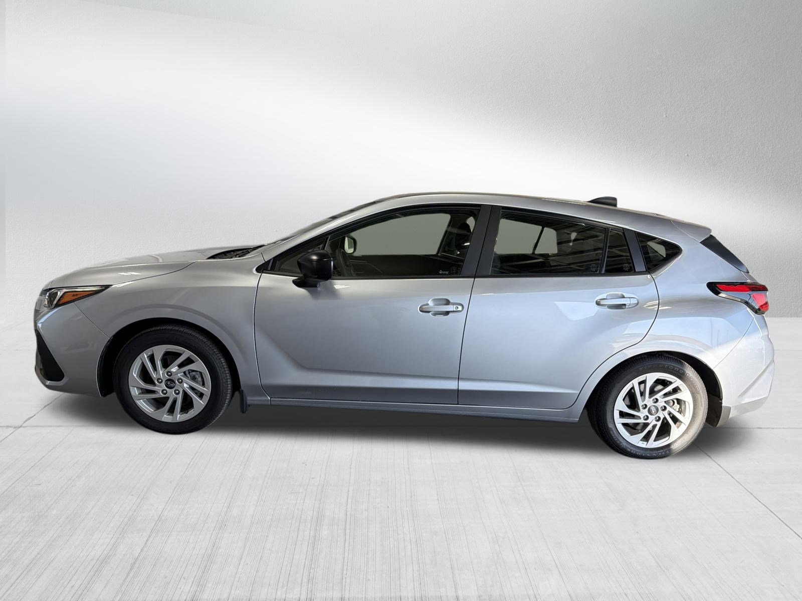 Certified 2025 Subaru Impreza 2.0i image 4