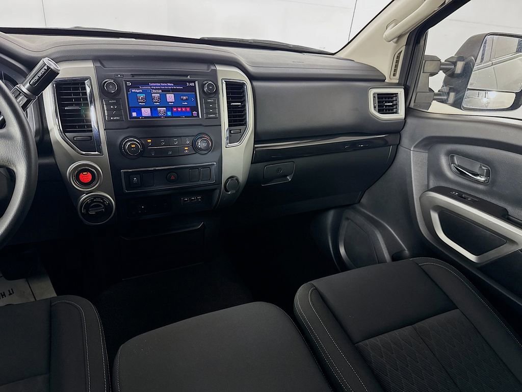 Used 2019 Nissan Titan SV AWD/4WD image 26