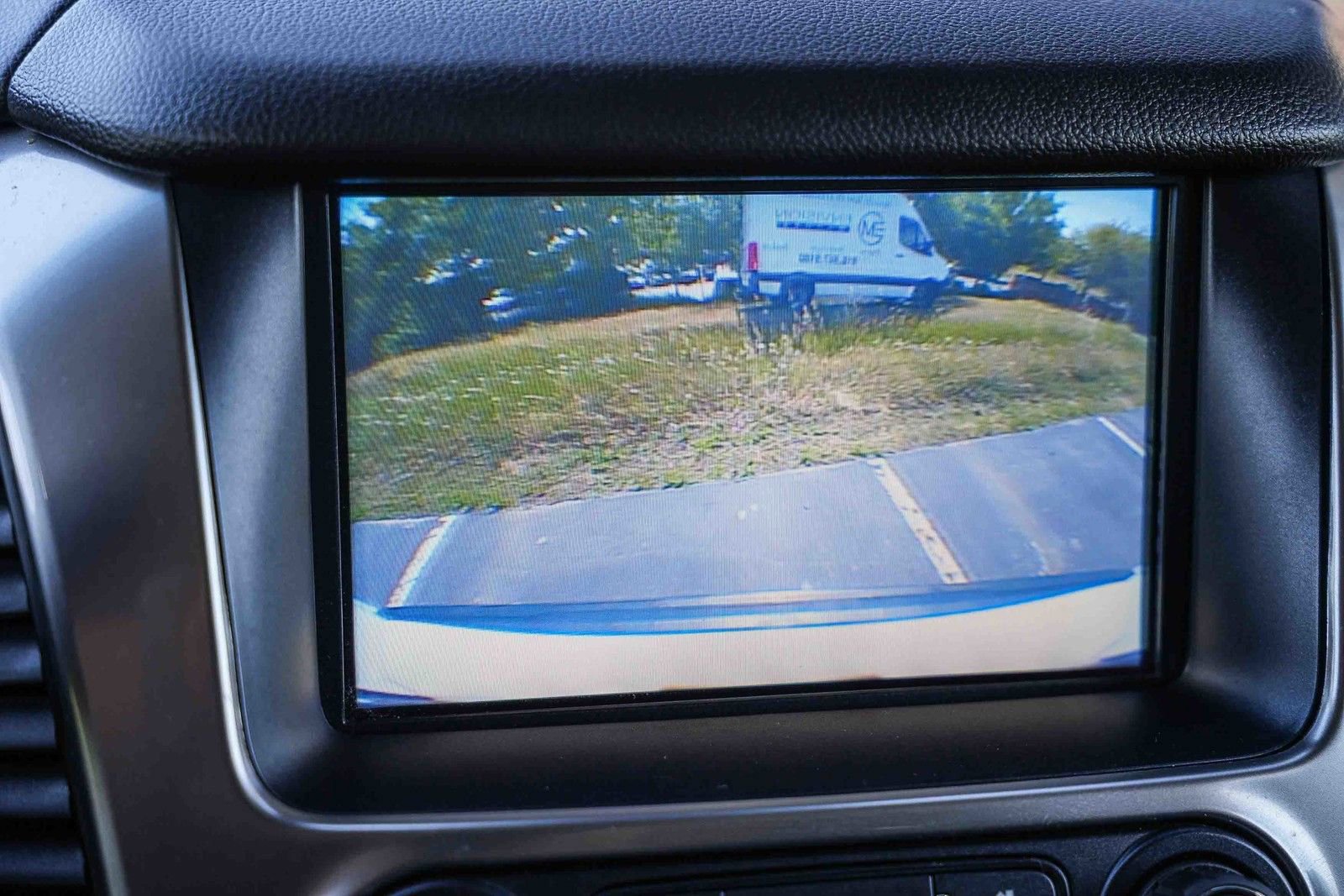 Used 2020 Chevrolet Suburban LT image 25