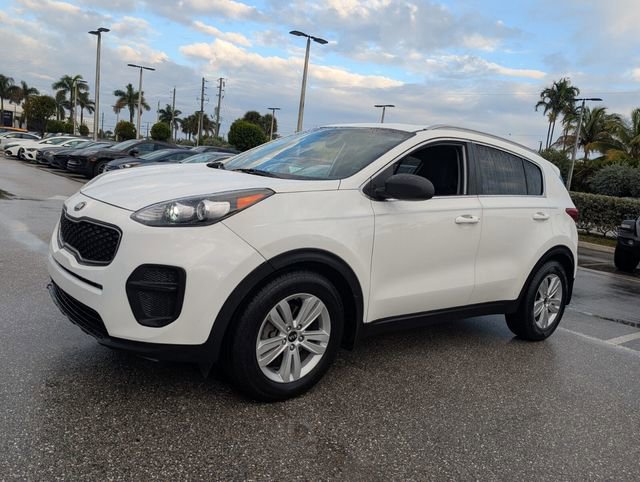 Used 2018 Kia Sportage LX w/ LX Popular Package image 3