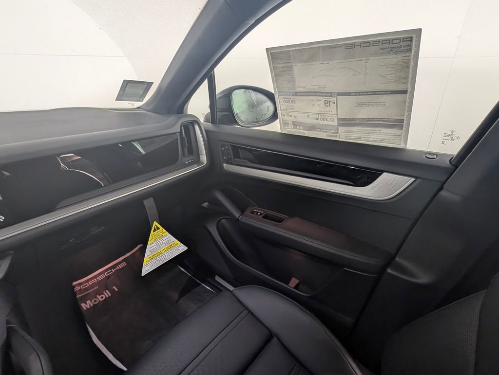 New 2026 Porsche Cayenne Coupe image 22