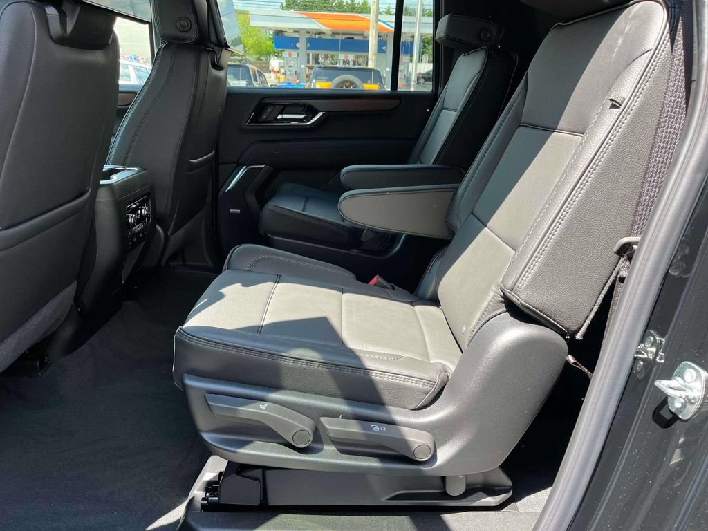 New 2026 GMC Yukon XL Denali AWD/4WD image 16