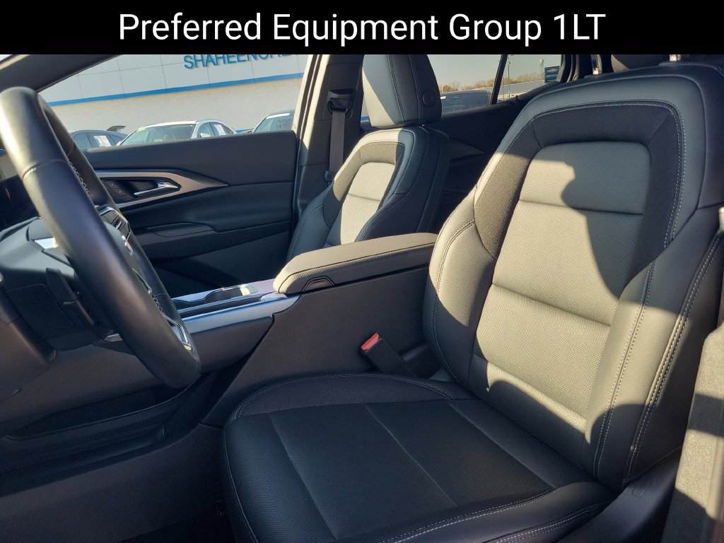 Certified 2025 Chevrolet Equinox EV LT AWD/4WD image 11