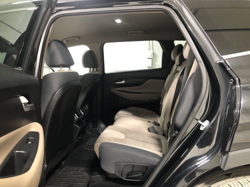 Used 2019 Hyundai Santa Fe SEL image 15