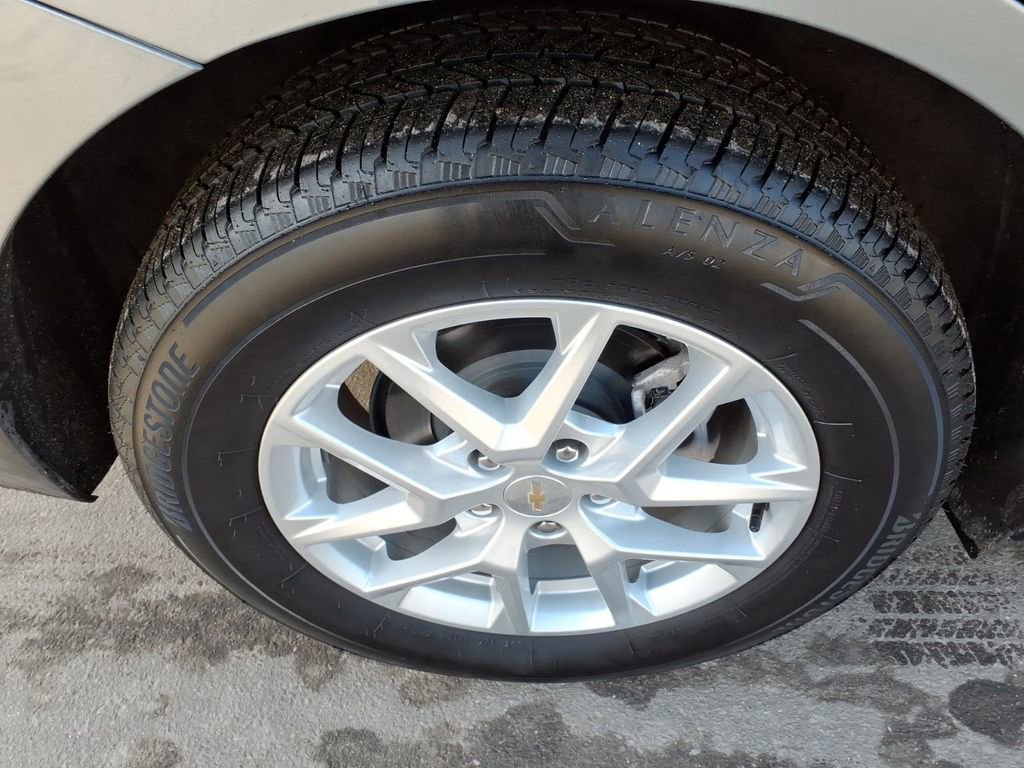 Certified 2024 Chevrolet Equinox LT image 9